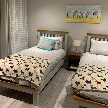 Cosy 3 Bedroom Apartment In Central Portrush With Sea Views المظهر الخارجي الصورة