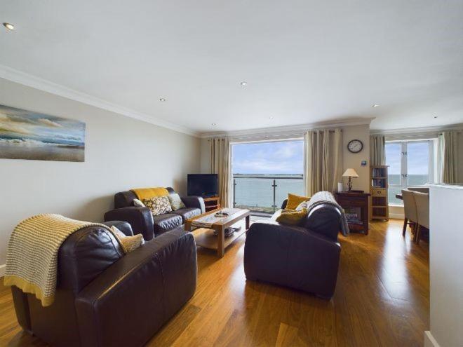 Cosy 3 Bedroom Apartment In Central Portrush With Sea Views المظهر الخارجي الصورة