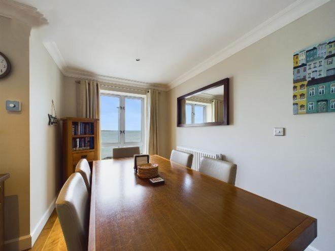 Cosy 3 Bedroom Apartment In Central Portrush With Sea Views المظهر الخارجي الصورة